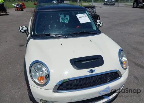2009 Mini Cooper S from USA, damaged, VIN WMWMF73539TW85569